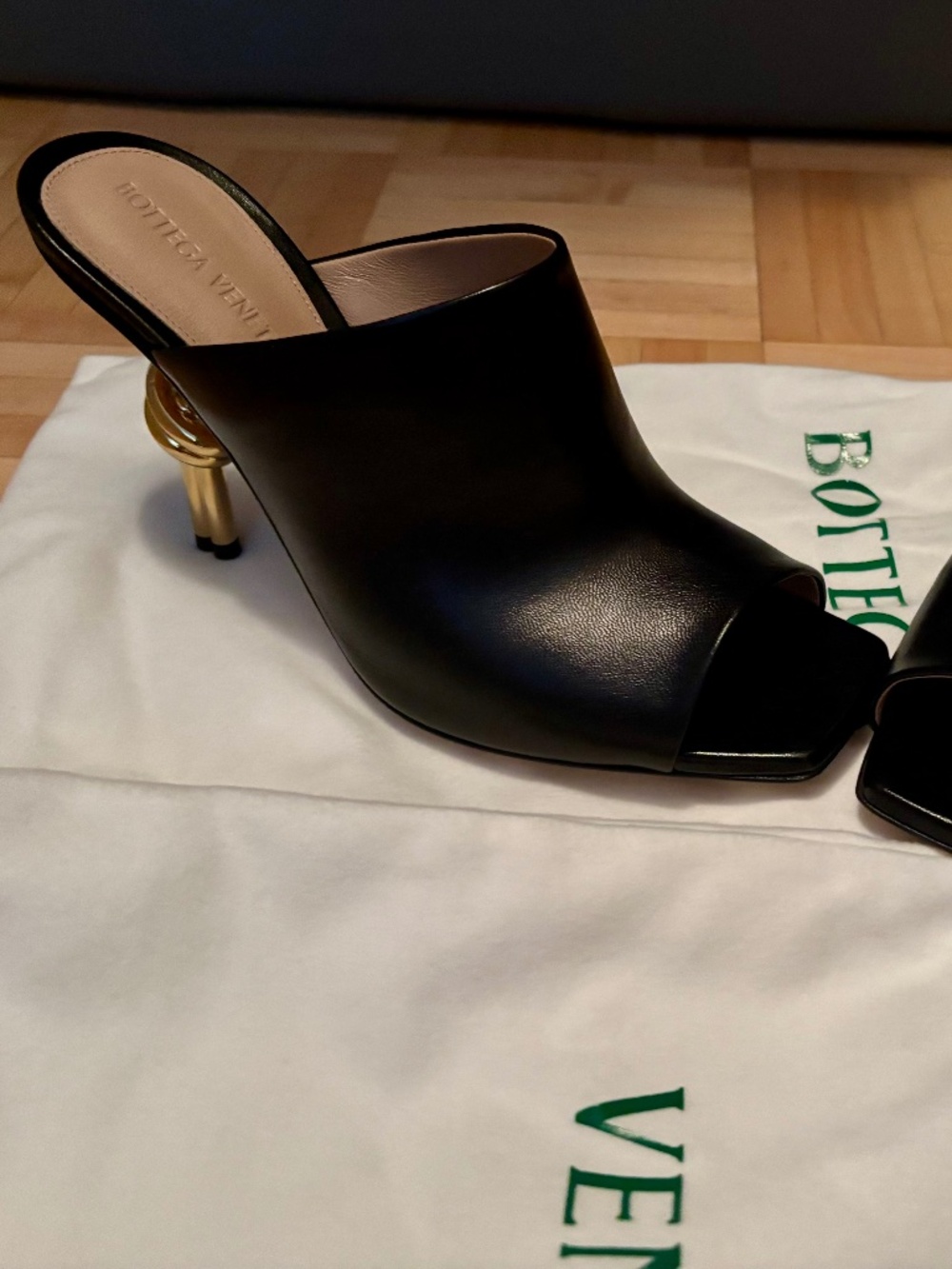 Bottega Veneta Knot Mule